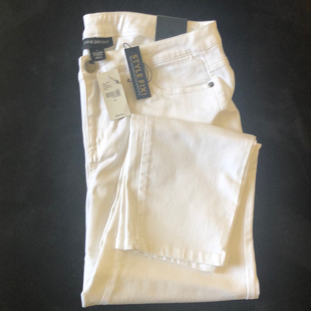 Lane Bryant White Capri - Picture 2 of 3